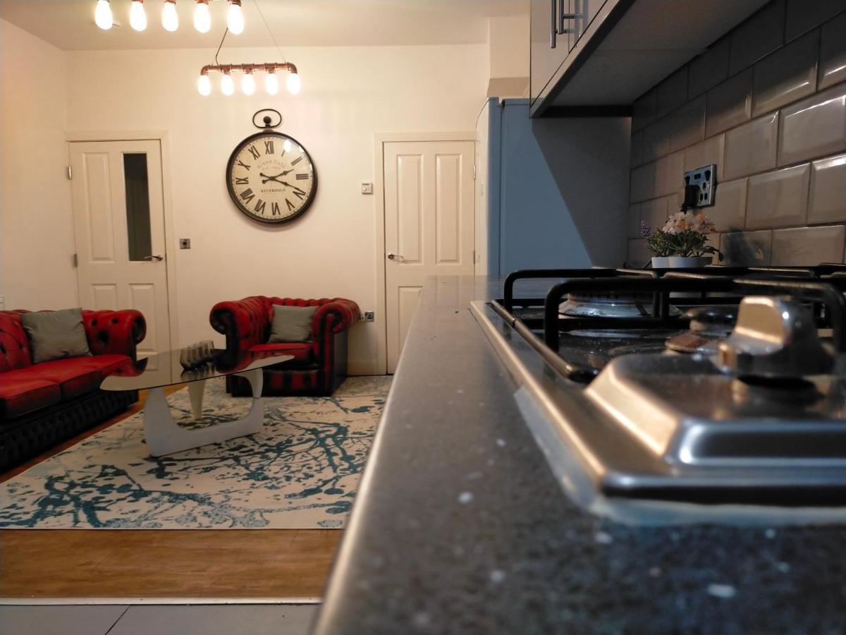 4 Bed Entire House - Heart Of The City - Near Sufc Sheffield Kültér fotó