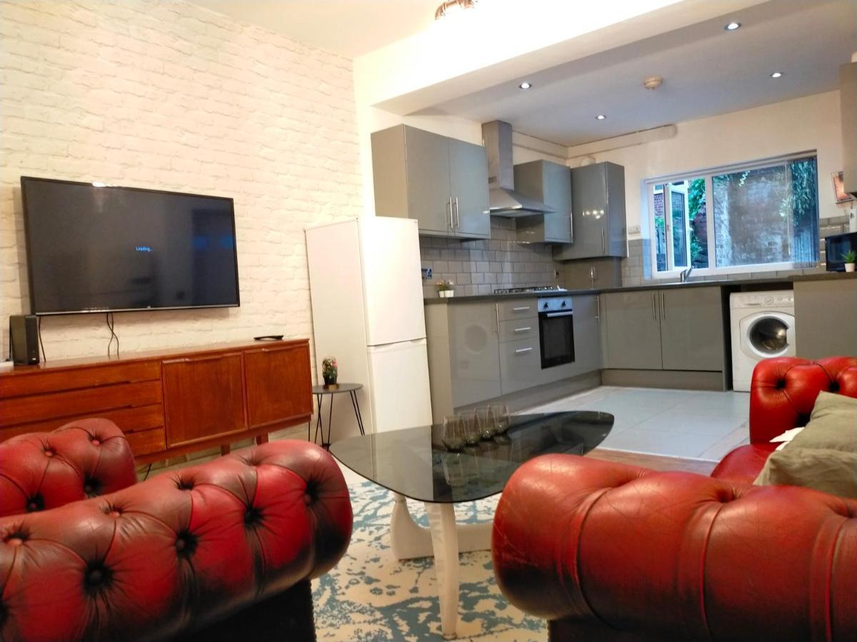4 Bed Entire House - Heart Of The City - Near Sufc Sheffield Kültér fotó